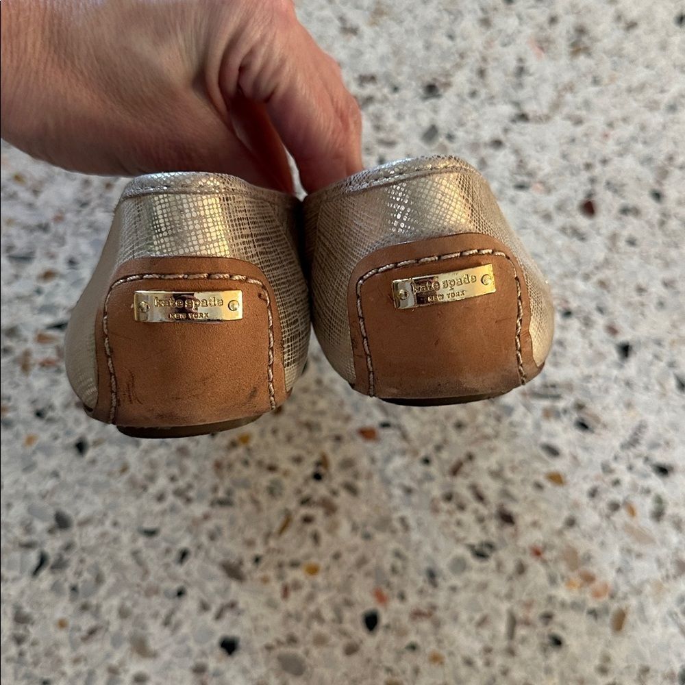Kate Spade metallic gold loafers 8.5 - Picture 2 of 4